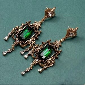 Vintage-Inspired Green and Gold Drop Earrings